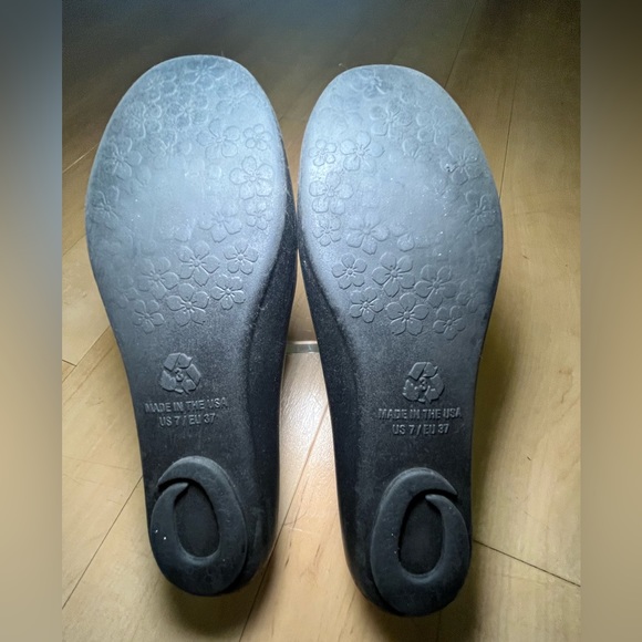 Okabashi Flats 🥿 7 - Picture 3 of 5